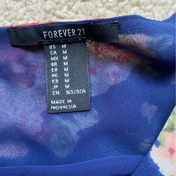 Forever 21 Floral Ruffle Shoulder Blouse - Picture 6 of 9